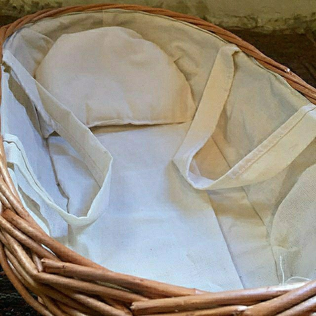Wicker crib