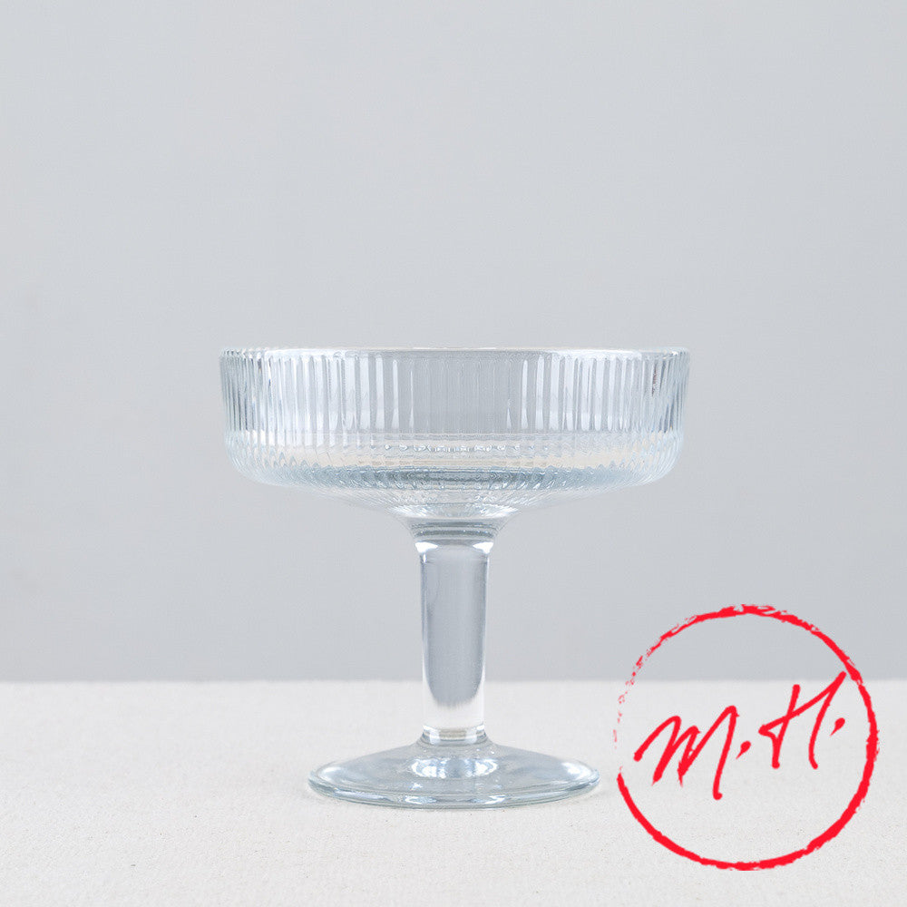 Footed ice cream cup