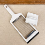tomato slicer with pusher