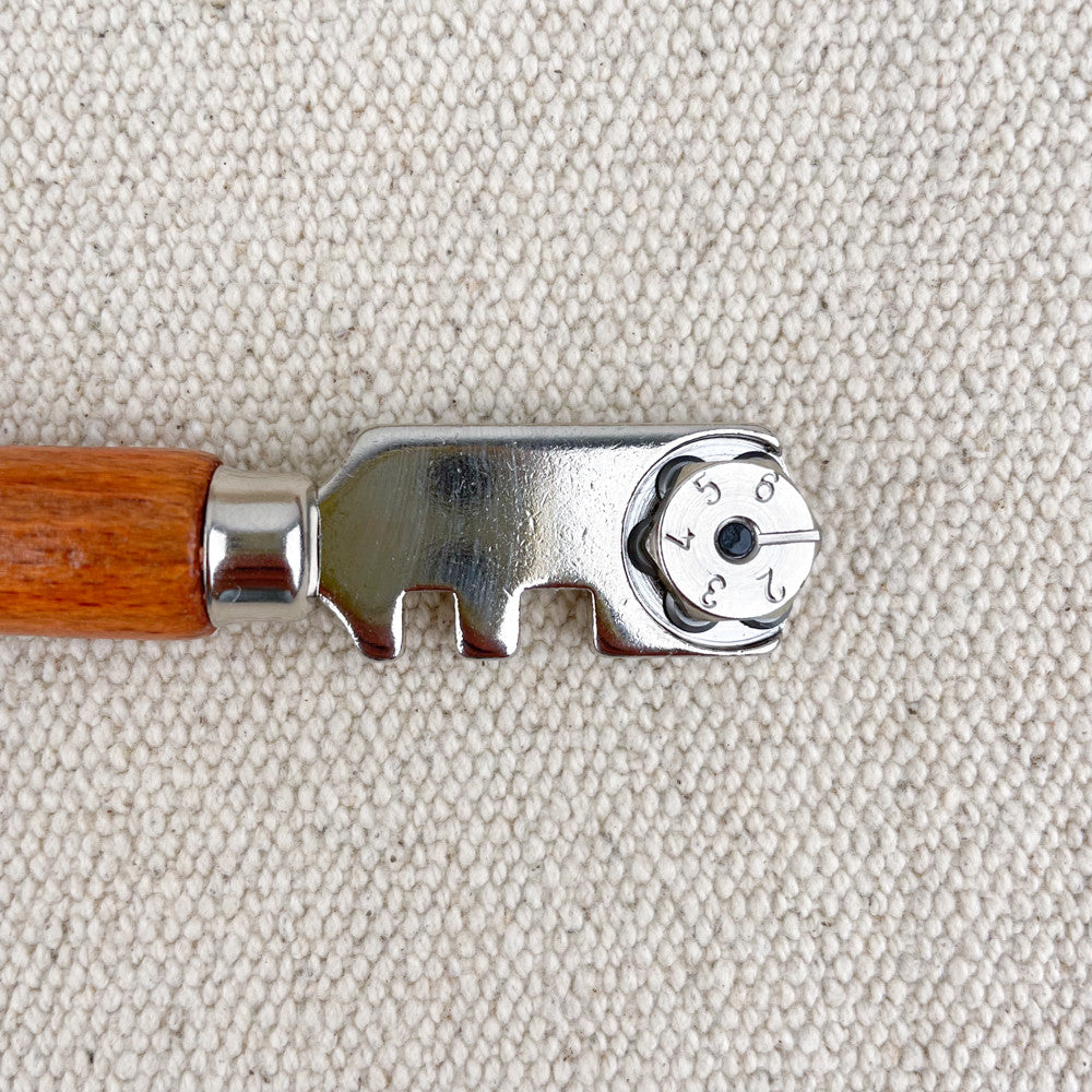 Adjustable 6-wheel glass cutter