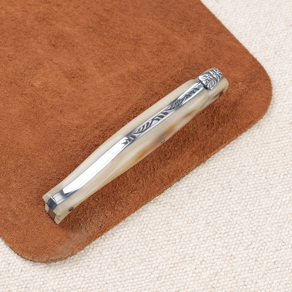 Bottine full-handle knife, horn tip