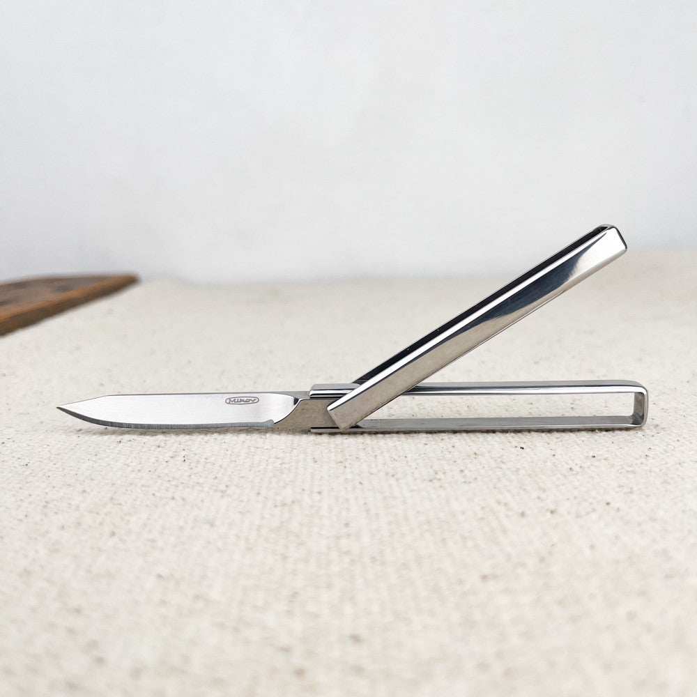 Folding cube knife