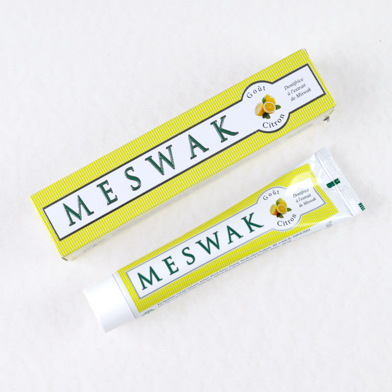 Toothpaste with Meswak extract
