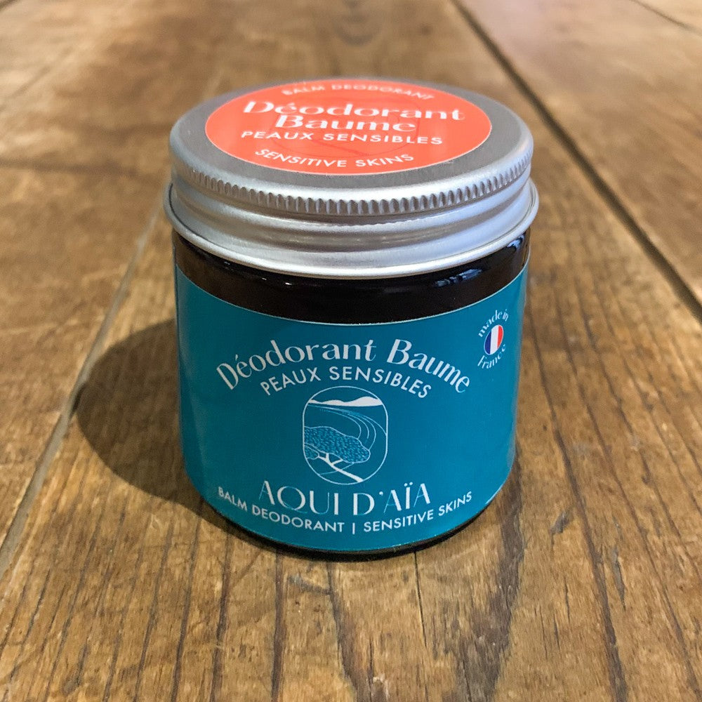 Solid deodorant for sensitive skin
