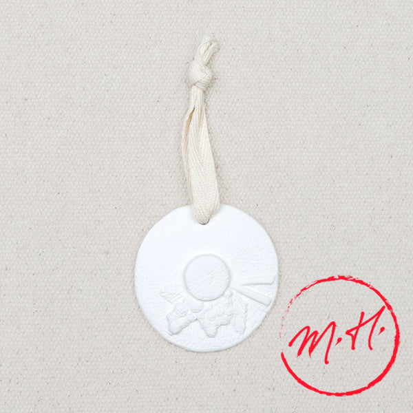 Diffuseur médaillon biscuit faïence chapeau provençal 5,5 cm fabrication française Les Deux Provençales