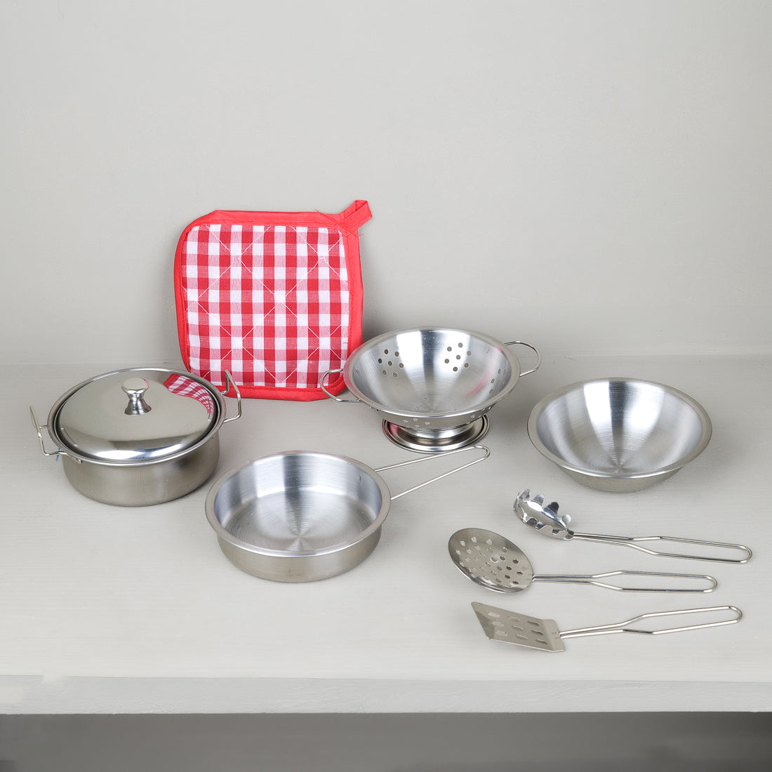 Dînette en métal inox 9 pièces pour enfant dès 3 ans, batterie de cuisine avec manique à carreaux rouges