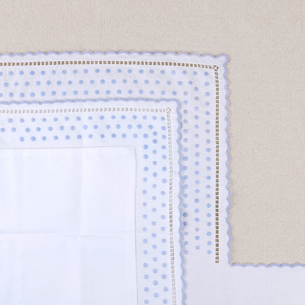 Fitted sheet and pillowcase for baby