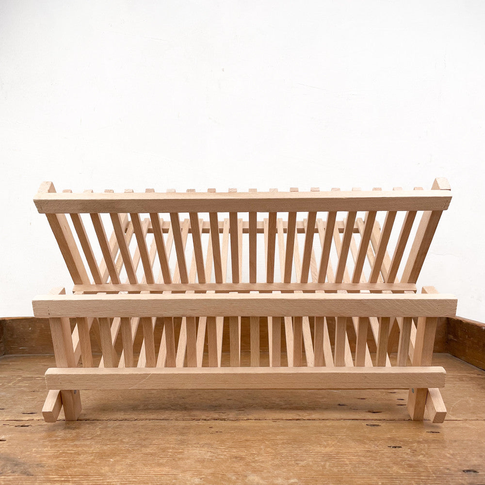 Folding wooden drainer