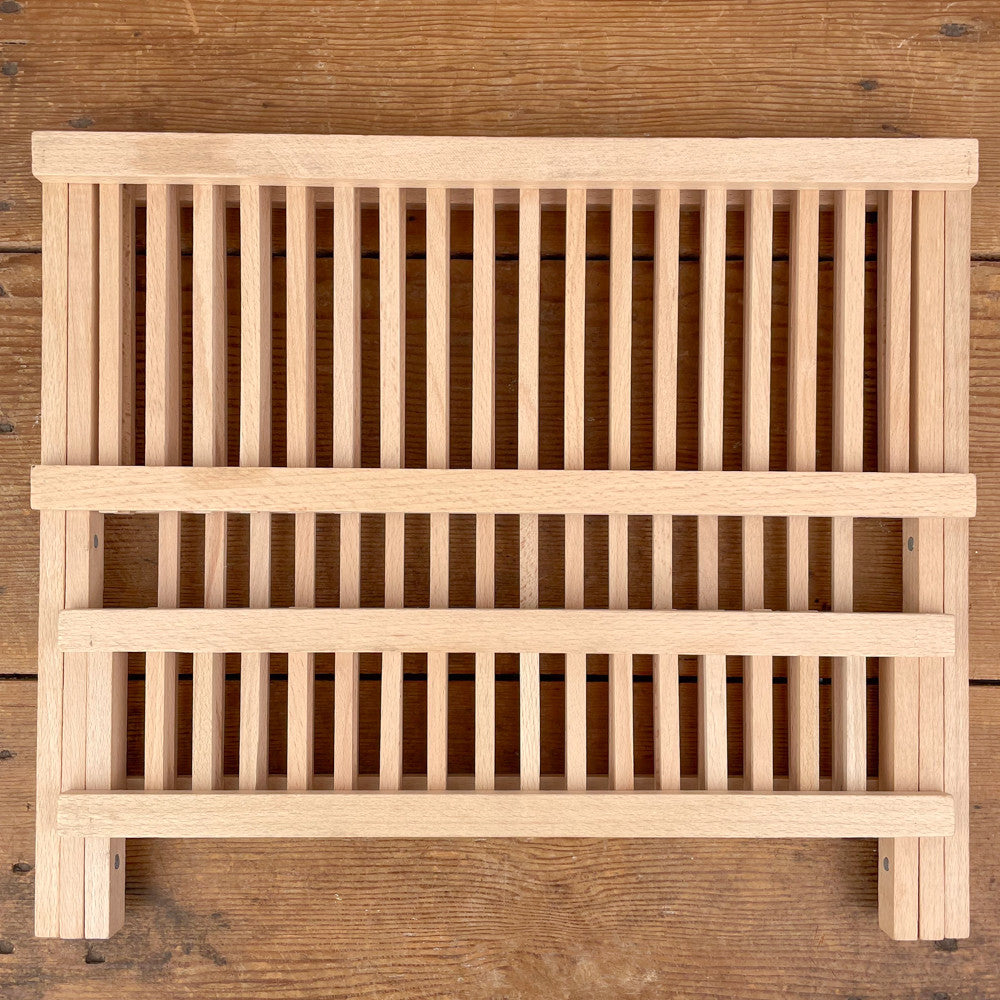 Folding wooden drainer