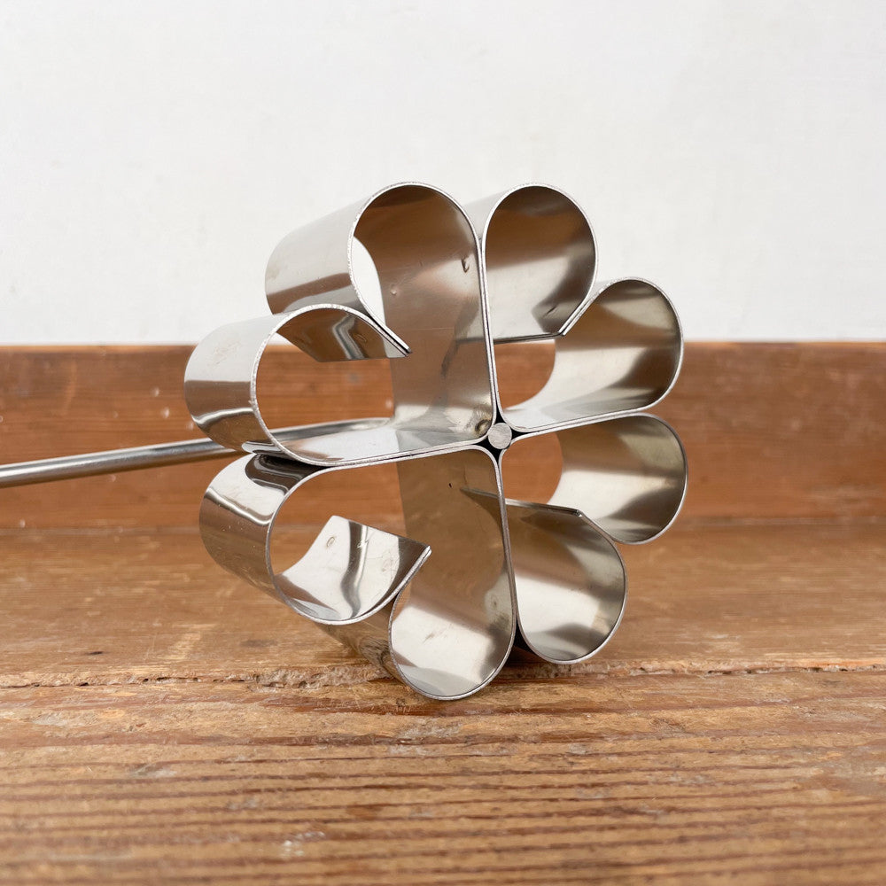 Heart-shaped fritter iron