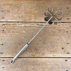 Decorative fritter iron