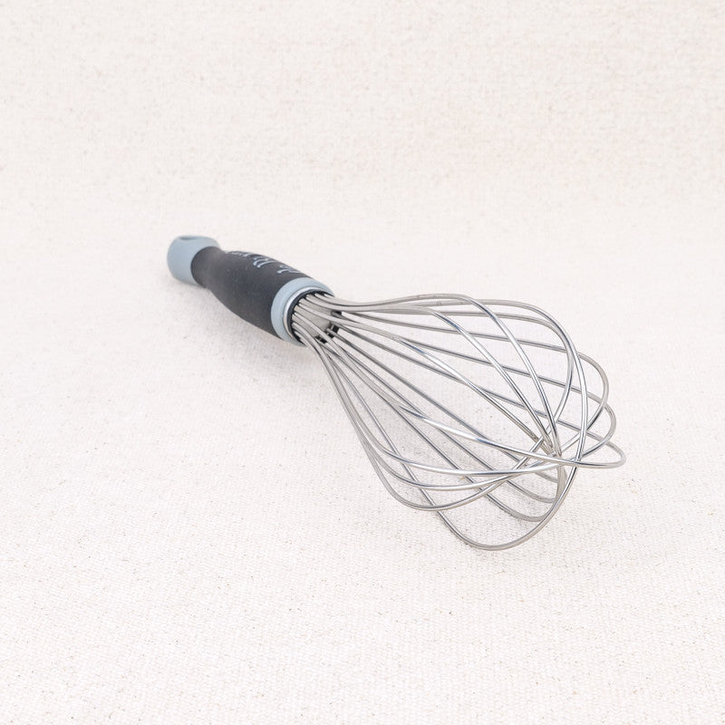 De Buyer professional kitchen whisk