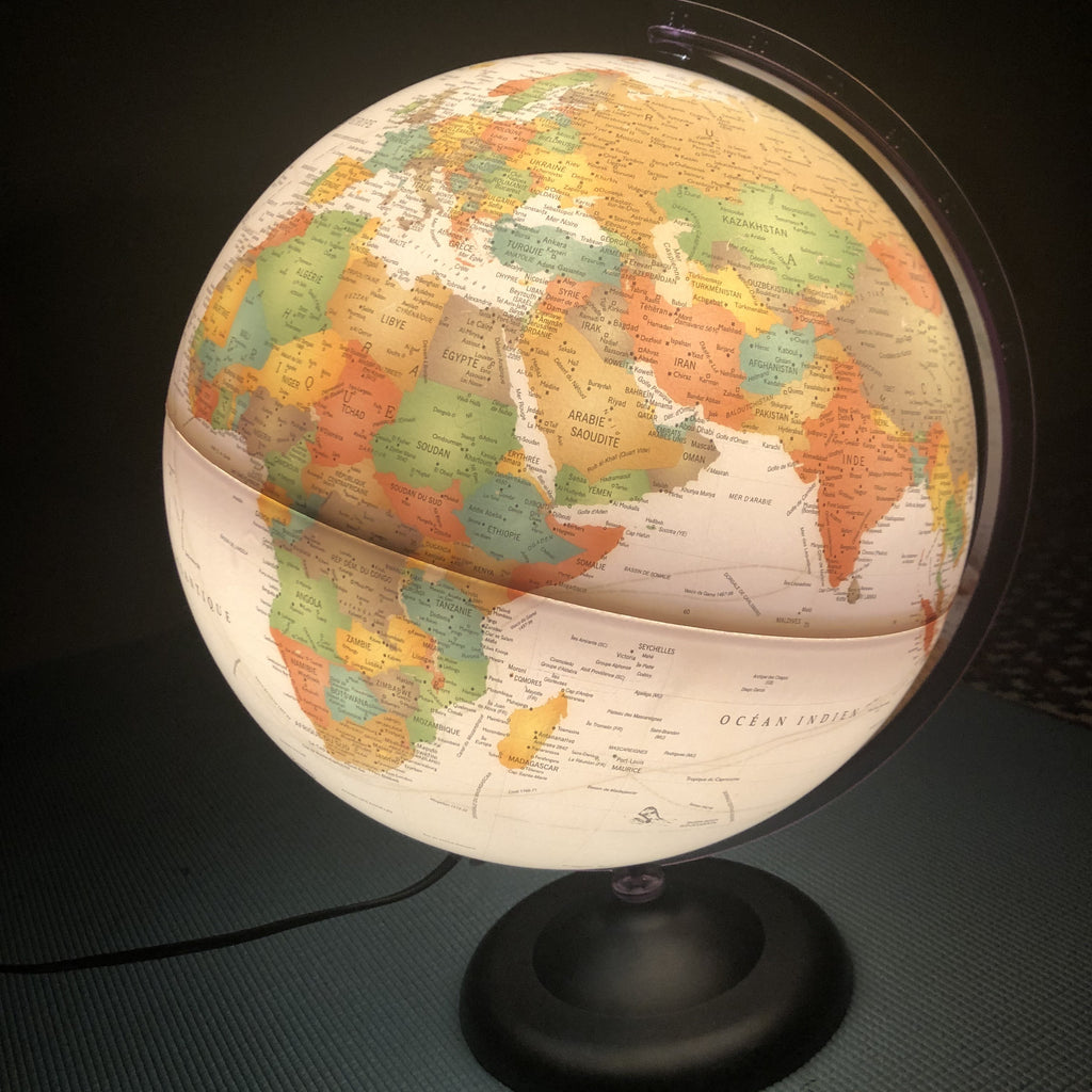 Illuminated globe