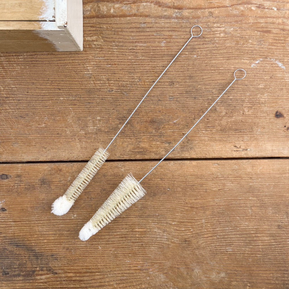 Goupillon fin bout en laine 28cm