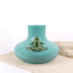 Large vase decorated with two frogs
