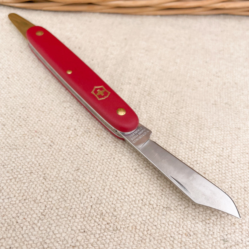 Grafting knife with brass spatula