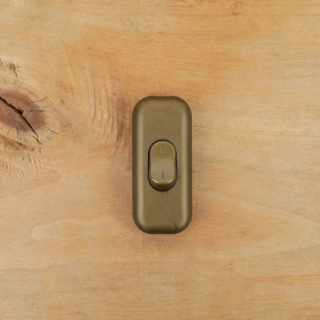 Gold lamp switch