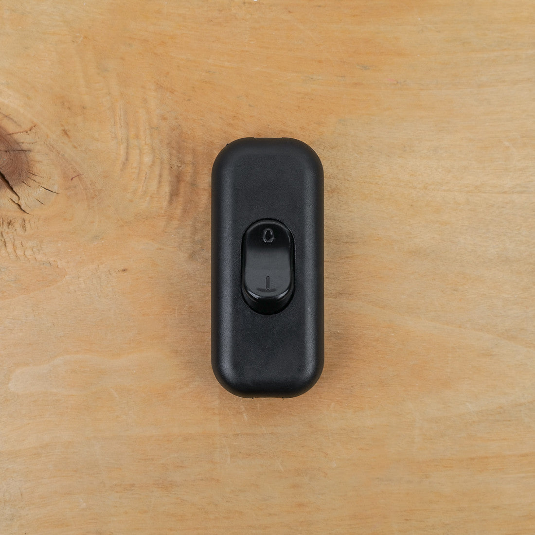 Black lamp switch