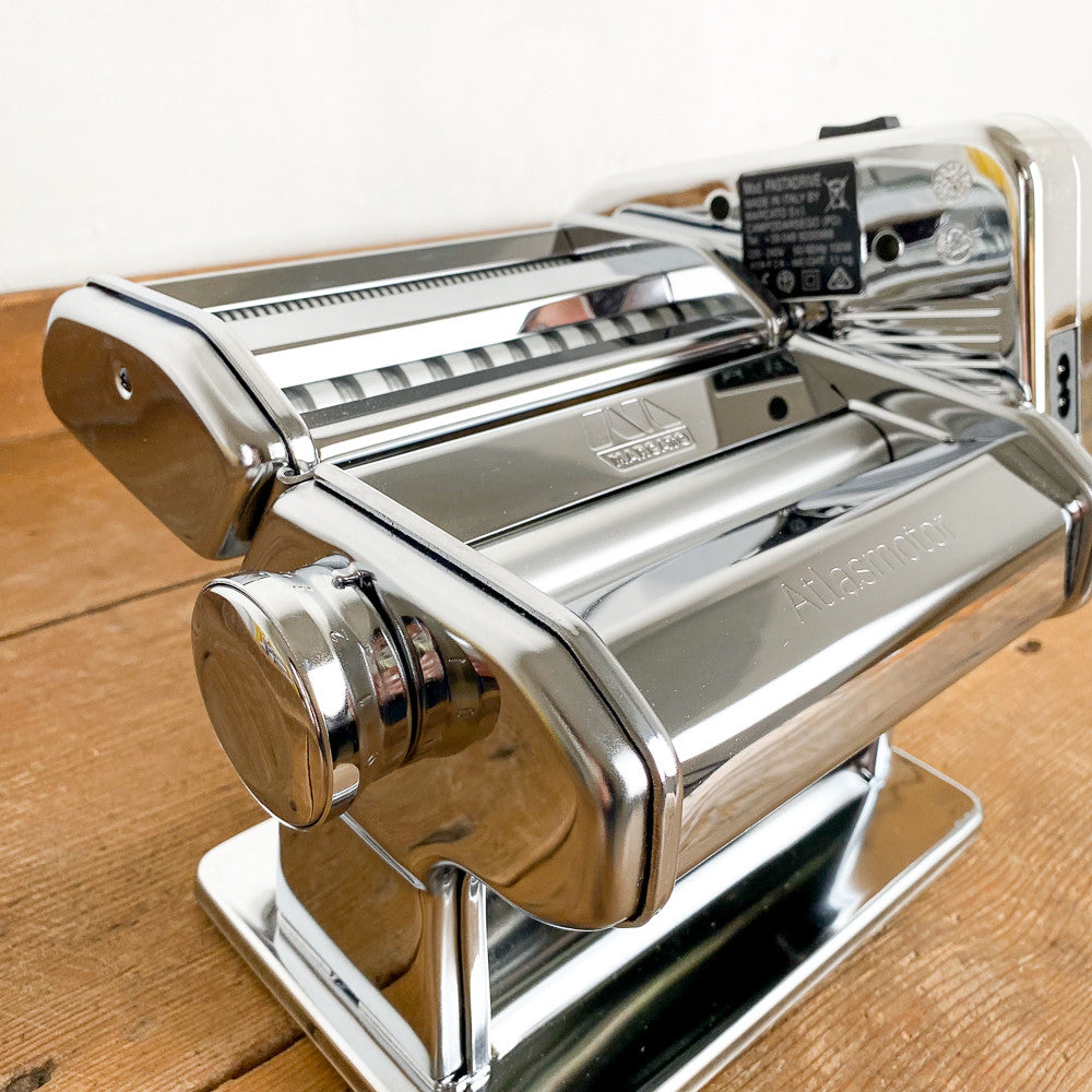 Electric pasta sheeter