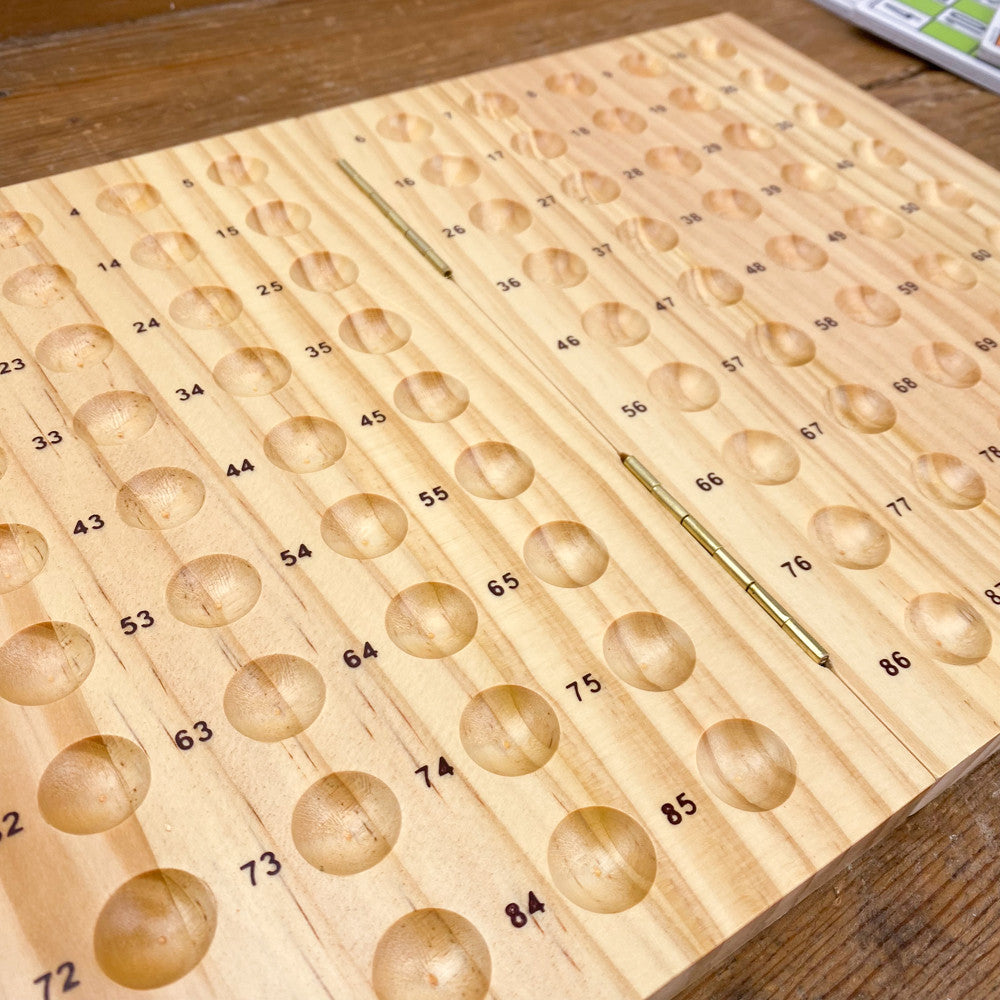 Loto de luxe avec boulier en métal