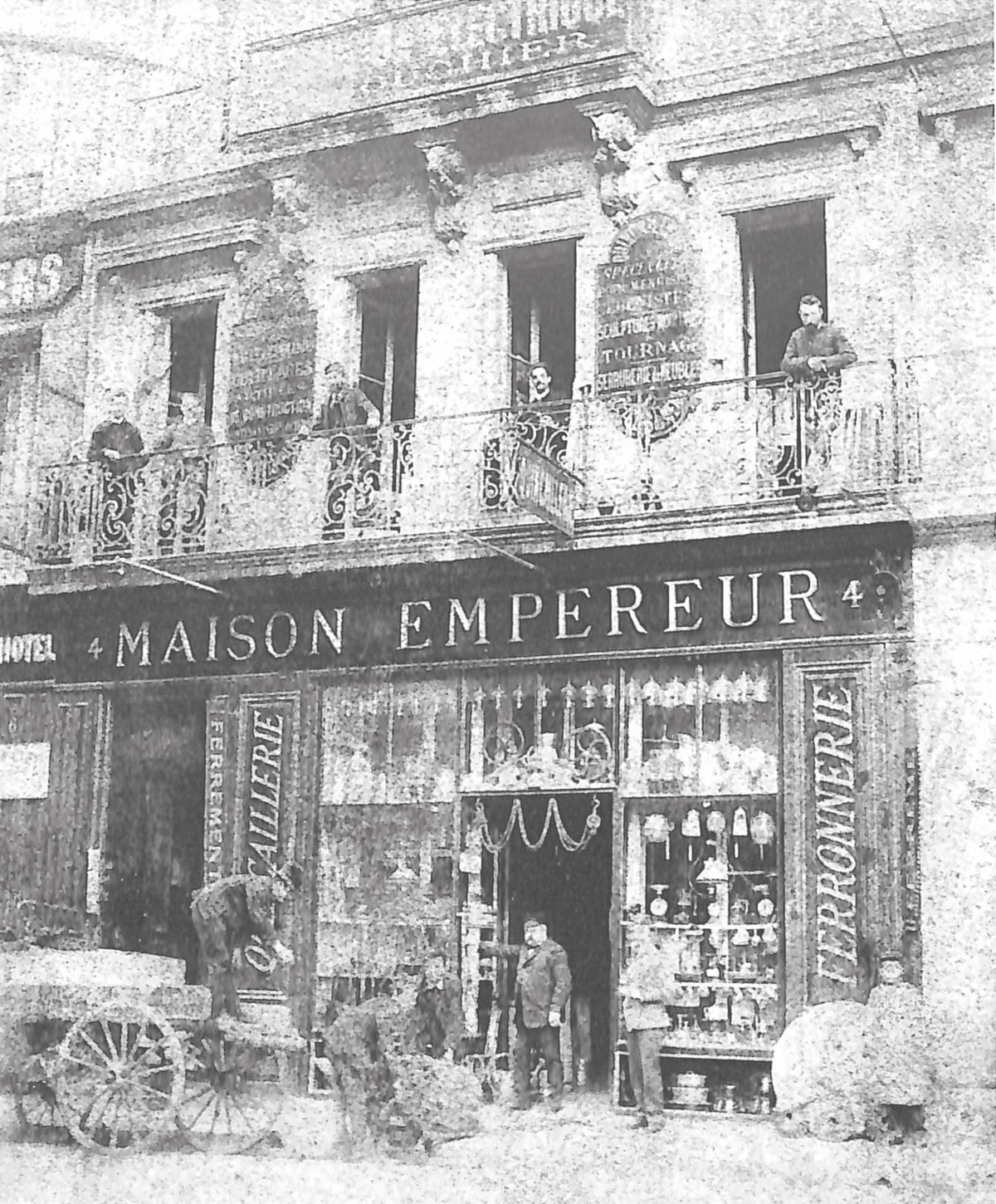 La devanture historique de Maison Empereur