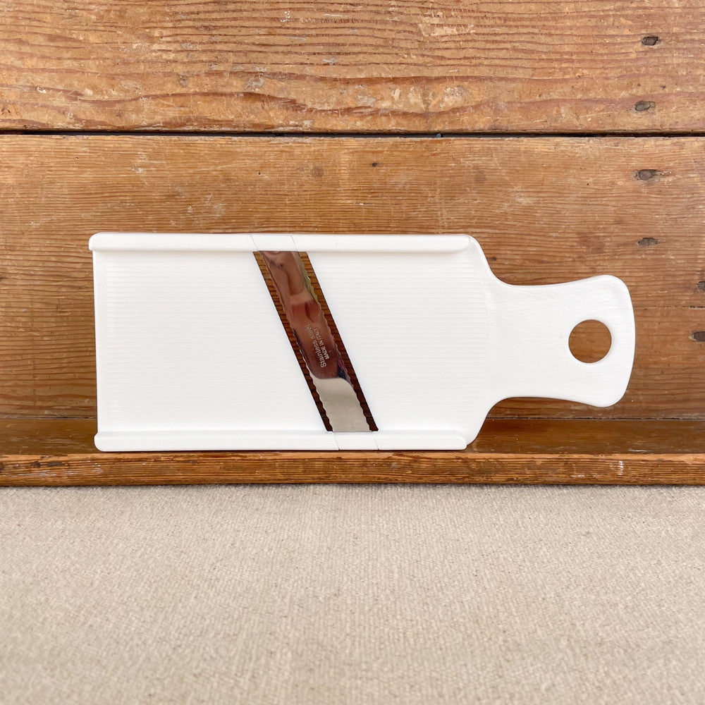 White mandoline slicer