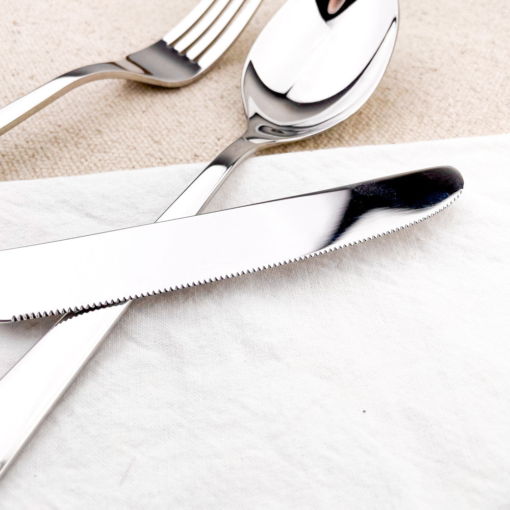 24-piece polished stainless steel cutlery set