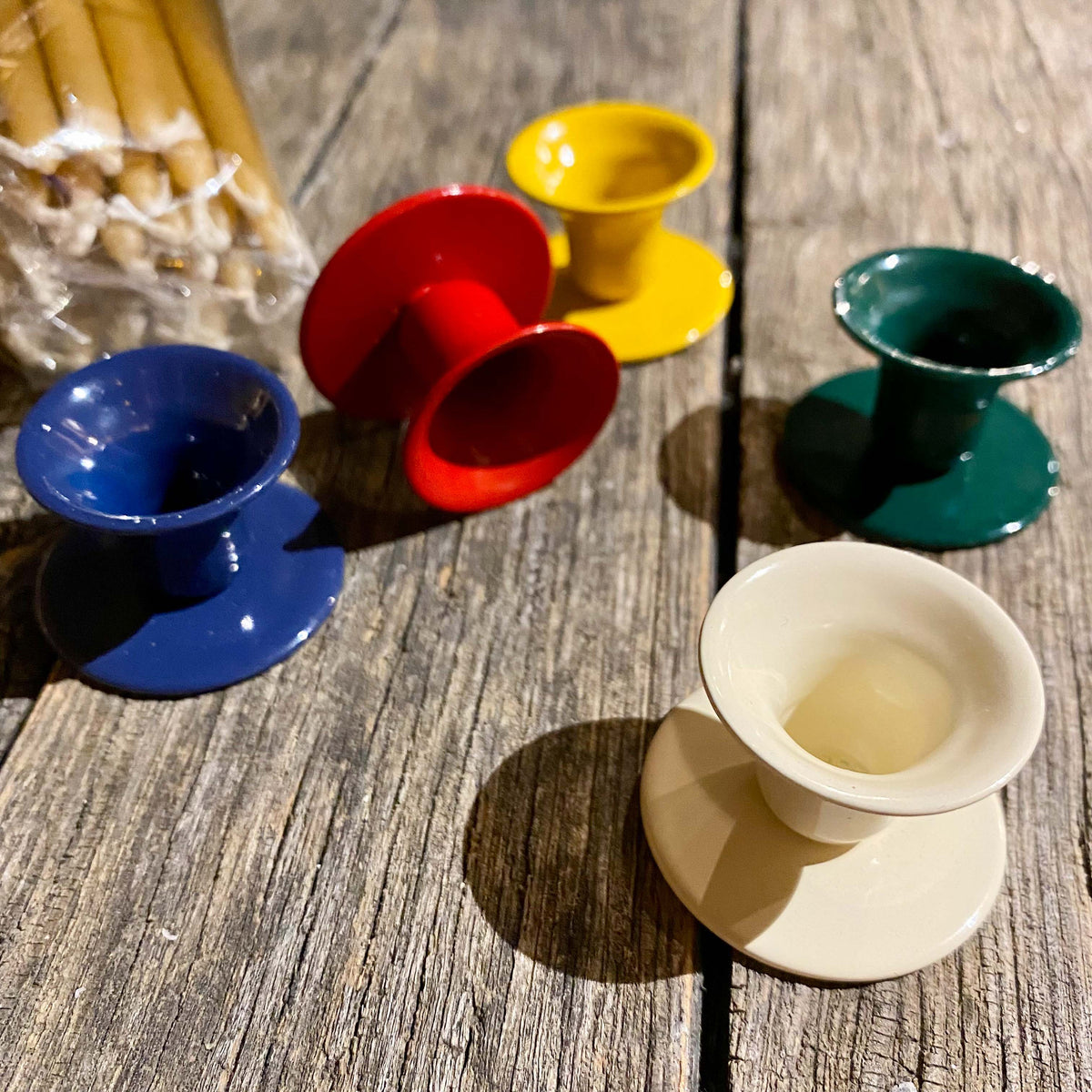 Mini bougeoir en métal émaillé
