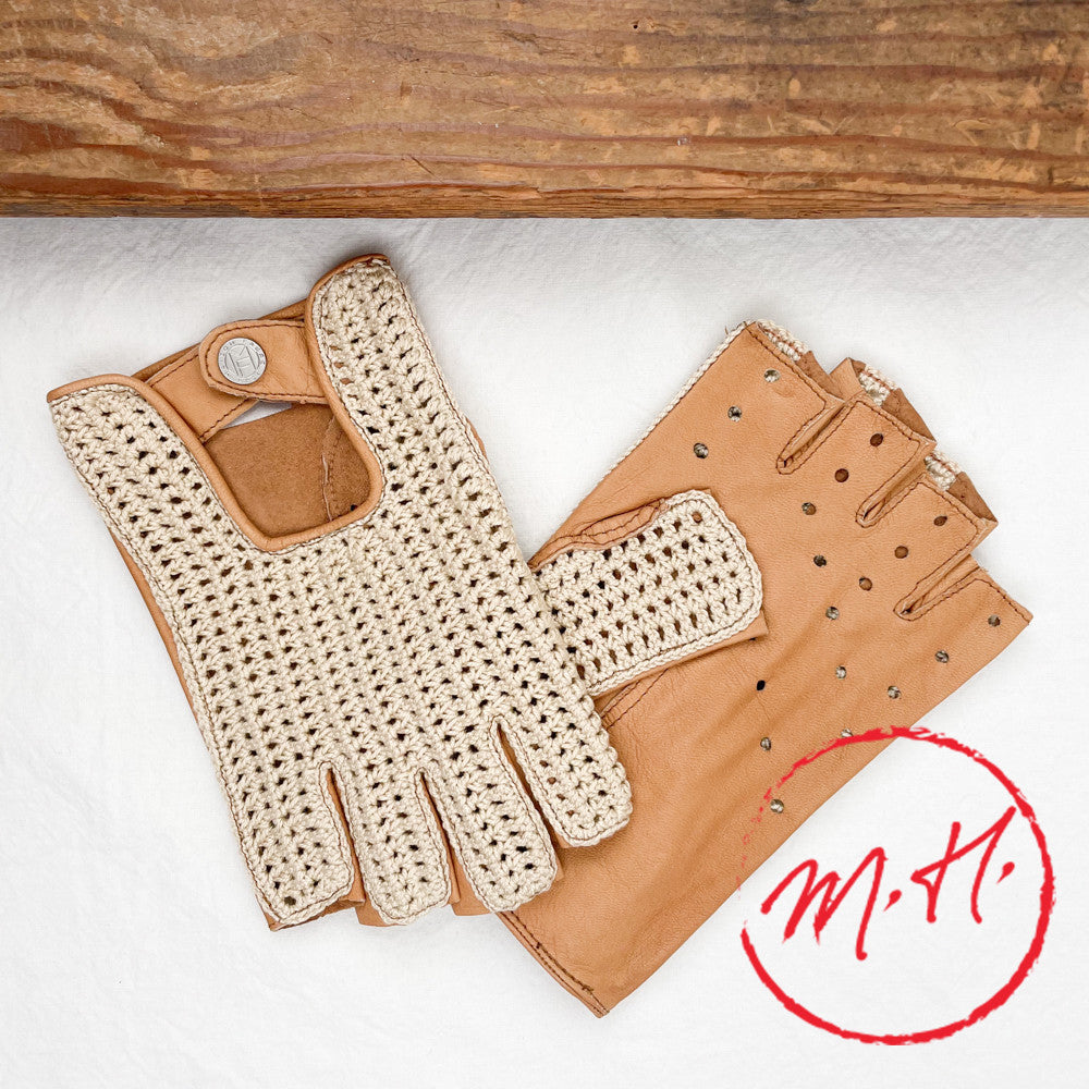 Mitaines en crochet et agneau
