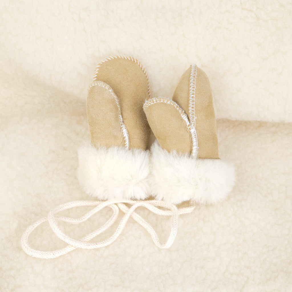 Moufles pour bébé en agneau