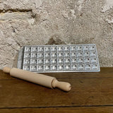 44 ravioli mould + rolling pin