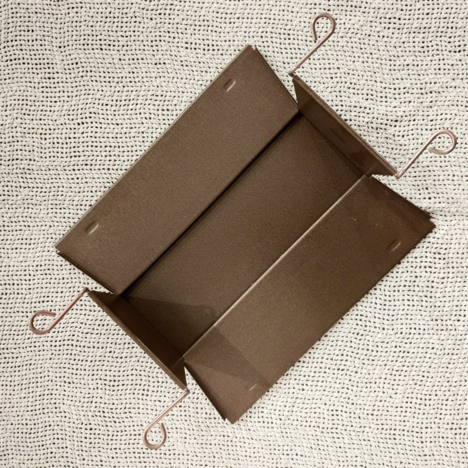 Opening cake mold