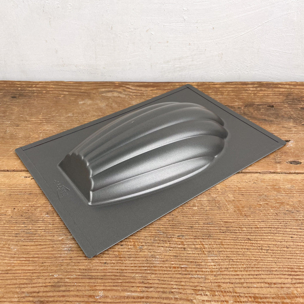 XXL madeleine mold in coated steel