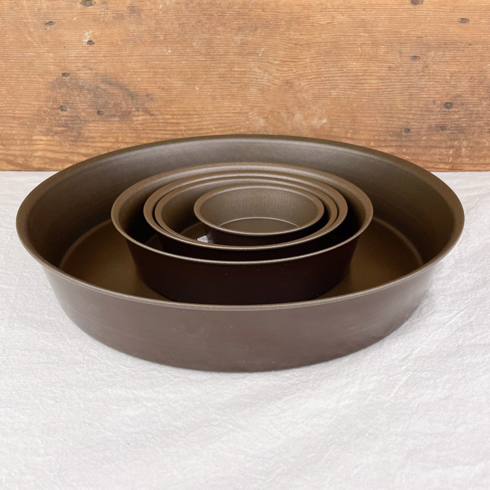 Non-stick sponge cake tin