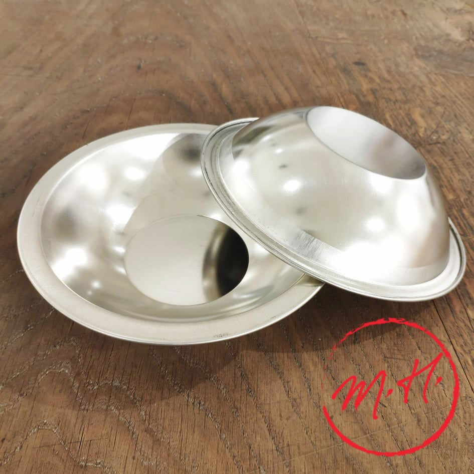 Cheese cake mould in tin