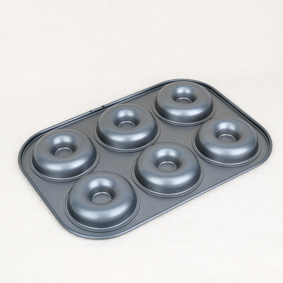 De Buyer 6-cavity mini savarin baking tray 8cm French bakeware