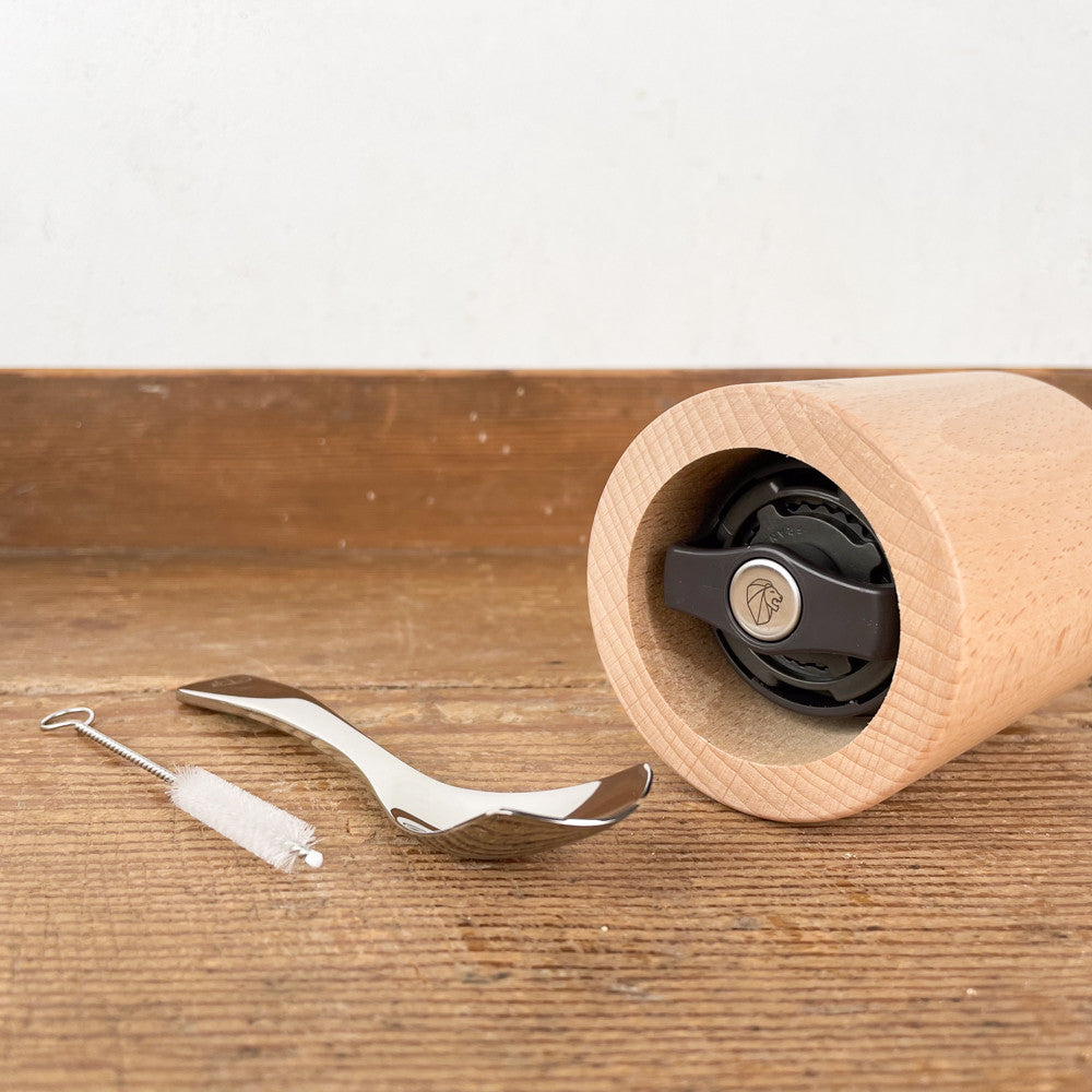Isen flaxseed mill by Peugeot accessories