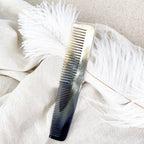 Horn detangling comb