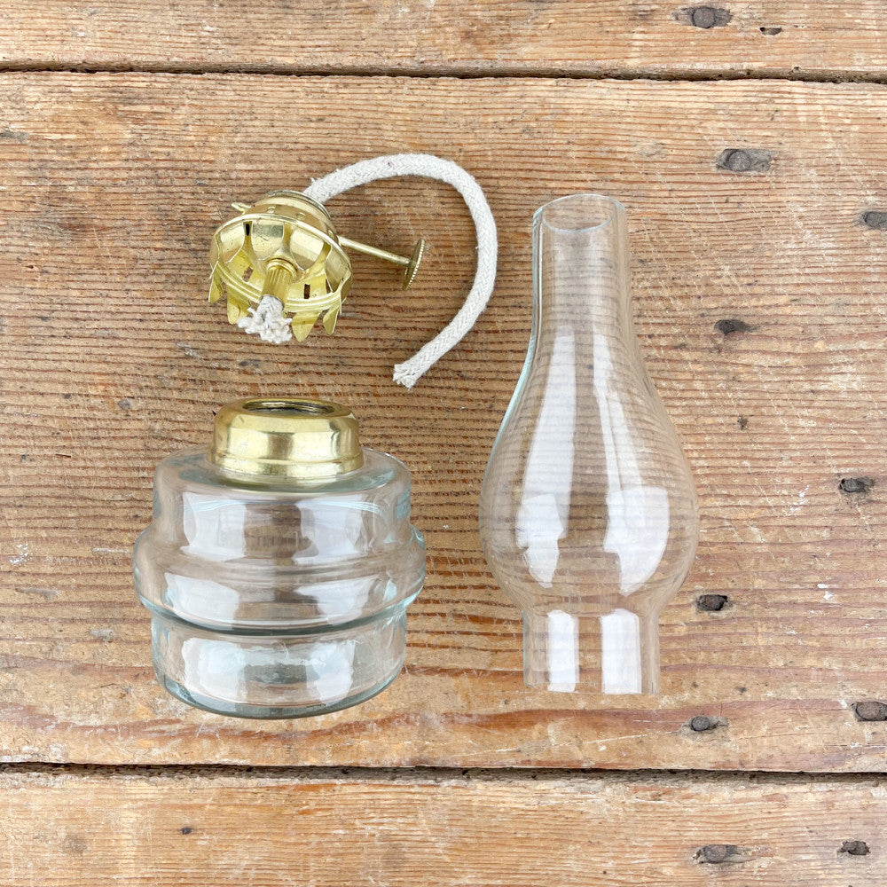 Petite lampe à pétrole verre et laiton