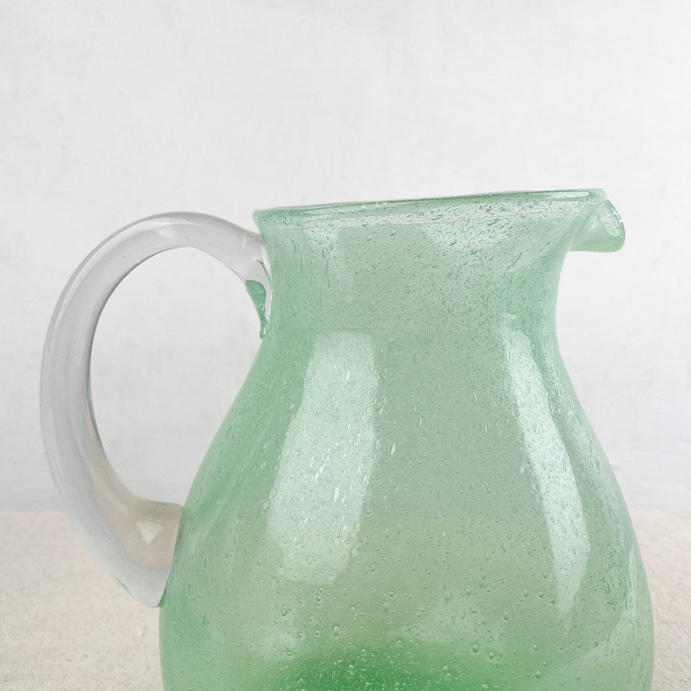 Pichet en pâte de verre soufflé 1,6L