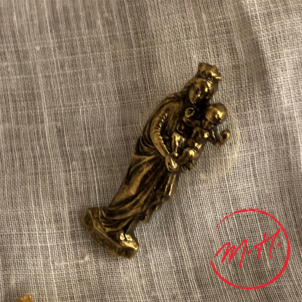 Pins Bonne Mère