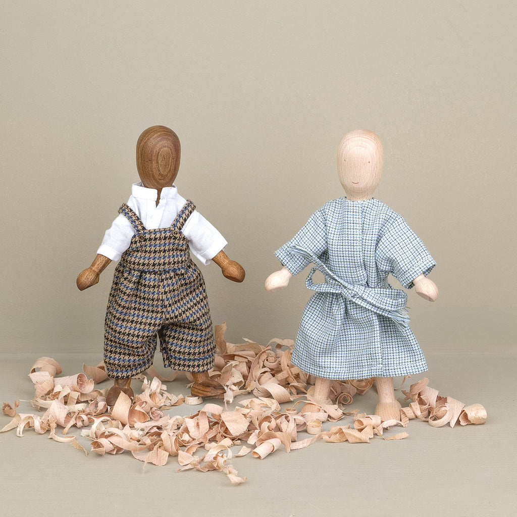 Poupées articulées en bois