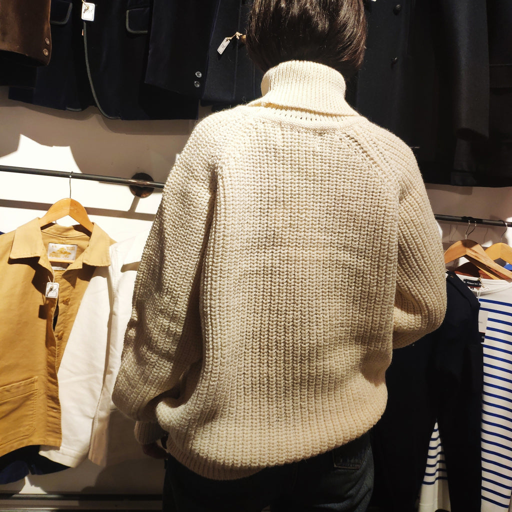 Pull col roulé crème