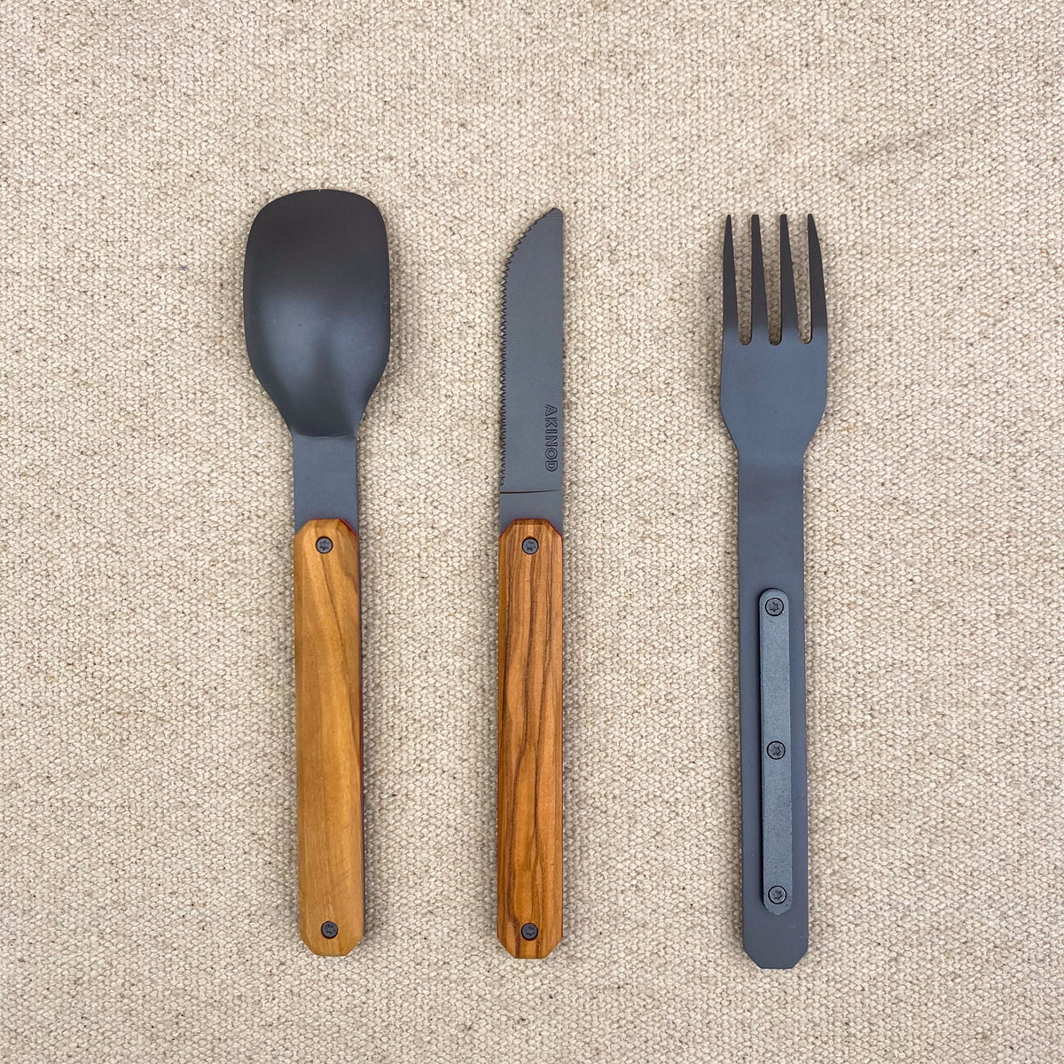 Set de couverts nomades aimantés