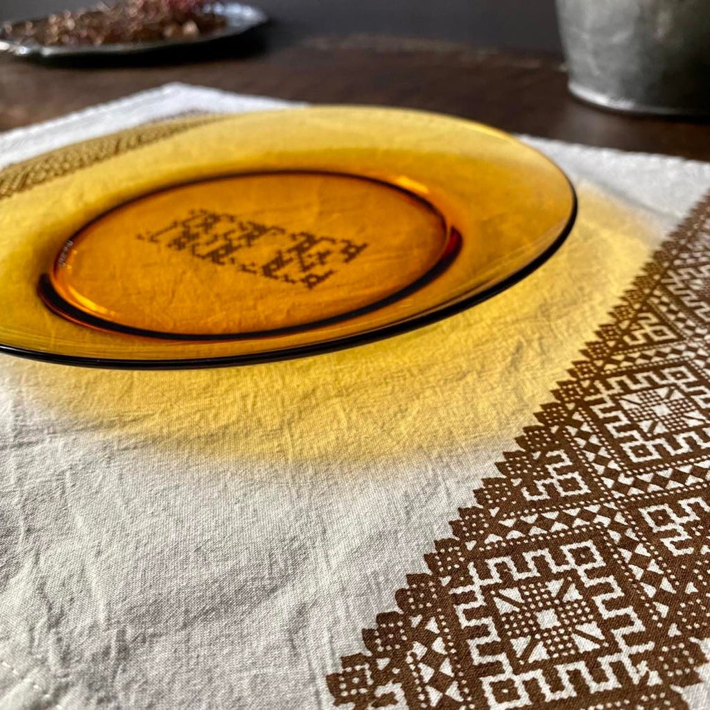 ME brown placemat