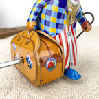 Monkey with suitcase