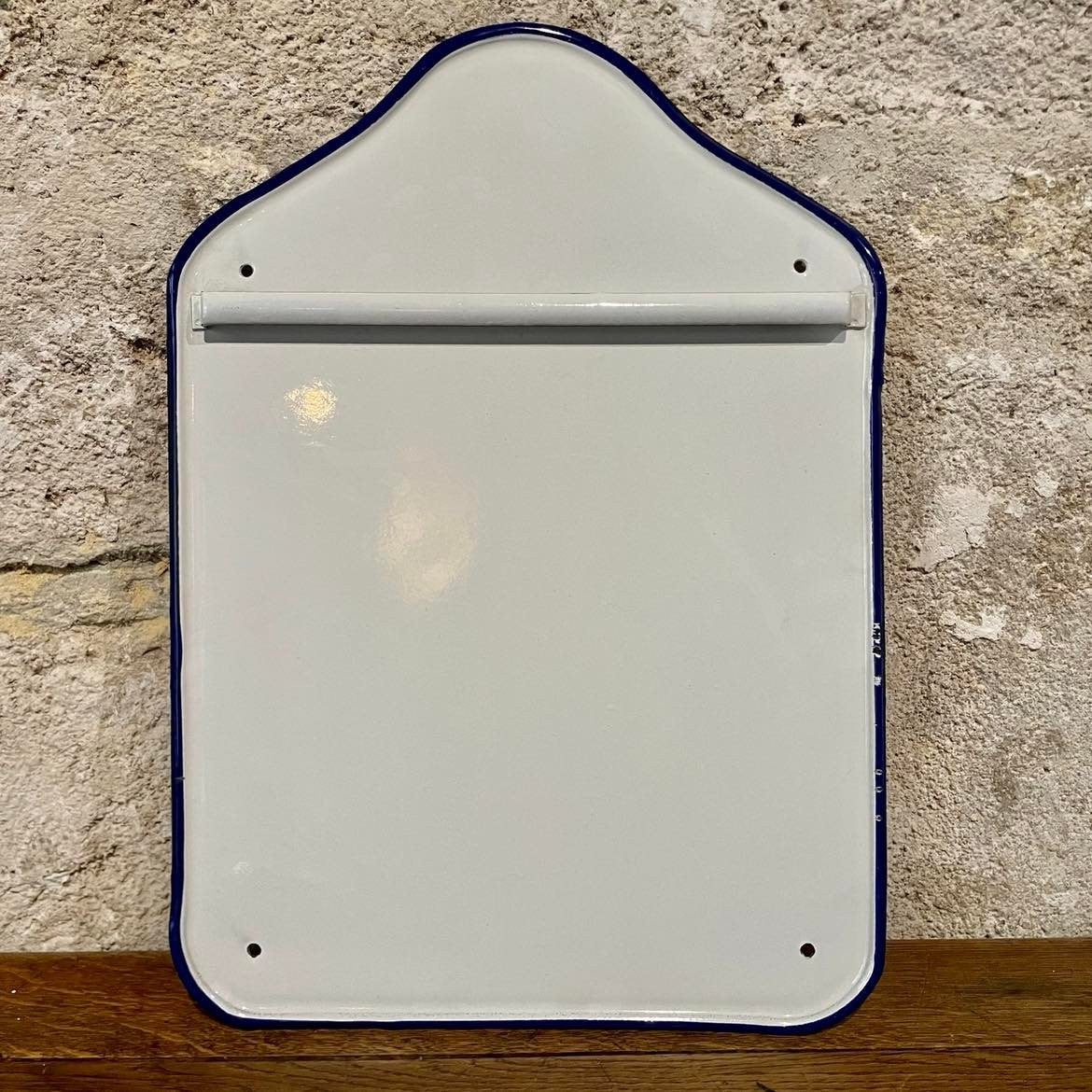 Enamel utensil holder with blue border