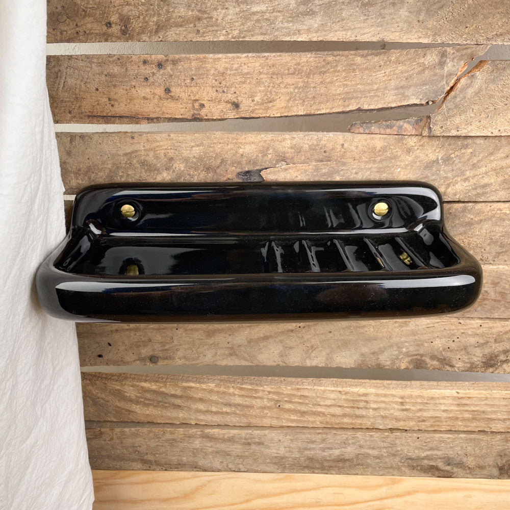 Porcelain wall shelf 25 cm