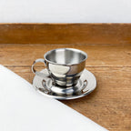 Tasse et sous-tasse en inox