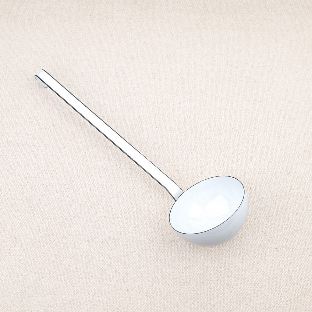 Ustensile de cuisine émail blanc